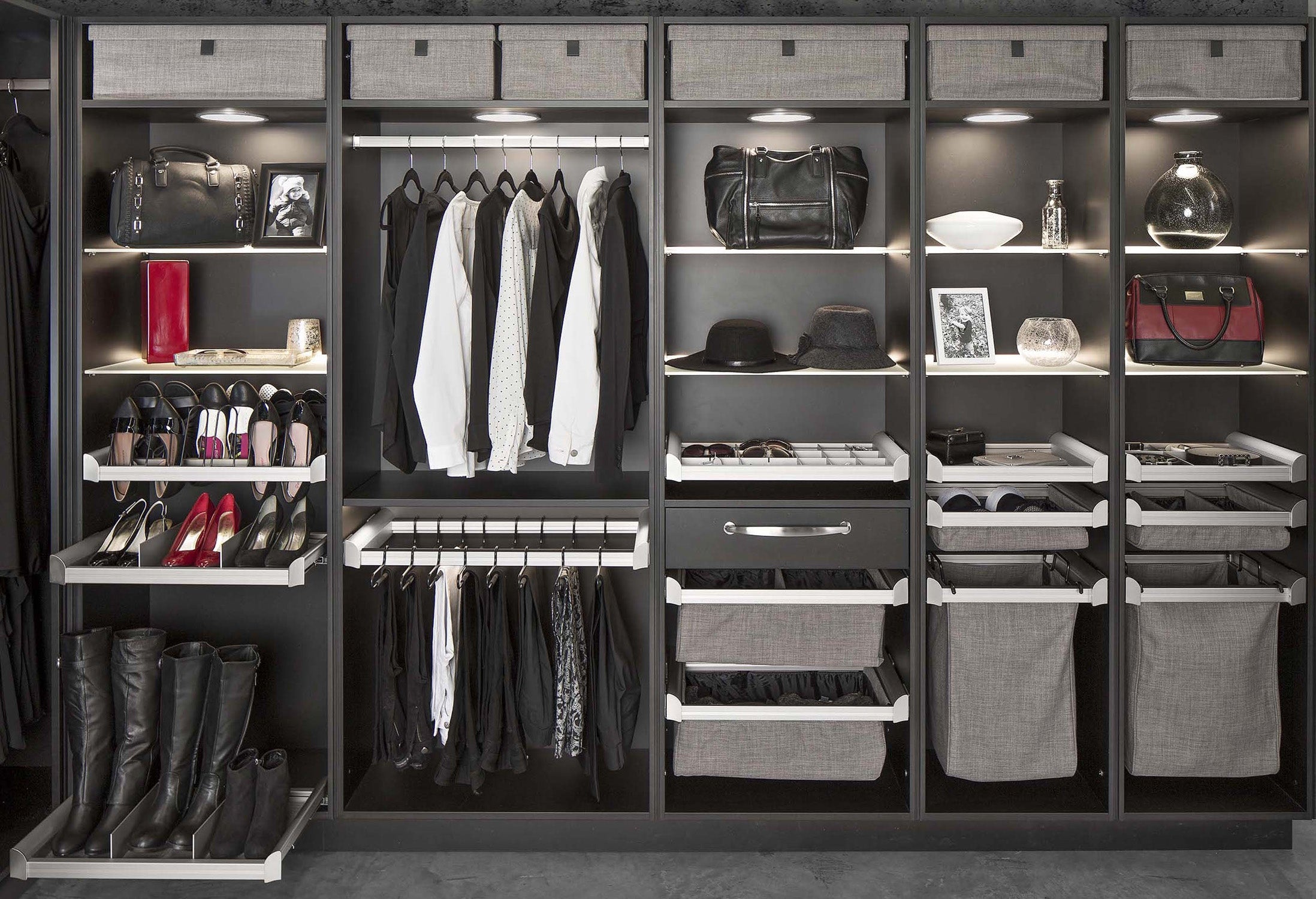 Custom Closet Accessoreis