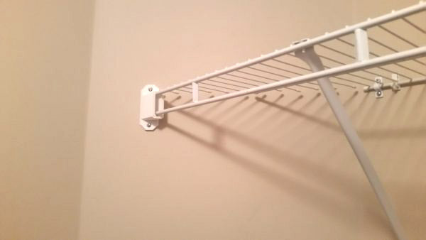 Angled Mounting Bracket for Wire Shelving